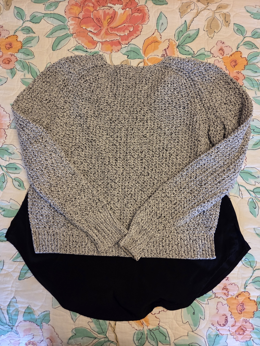 Banana Republic Black And White Marled Crewneck Sweater Size Medium